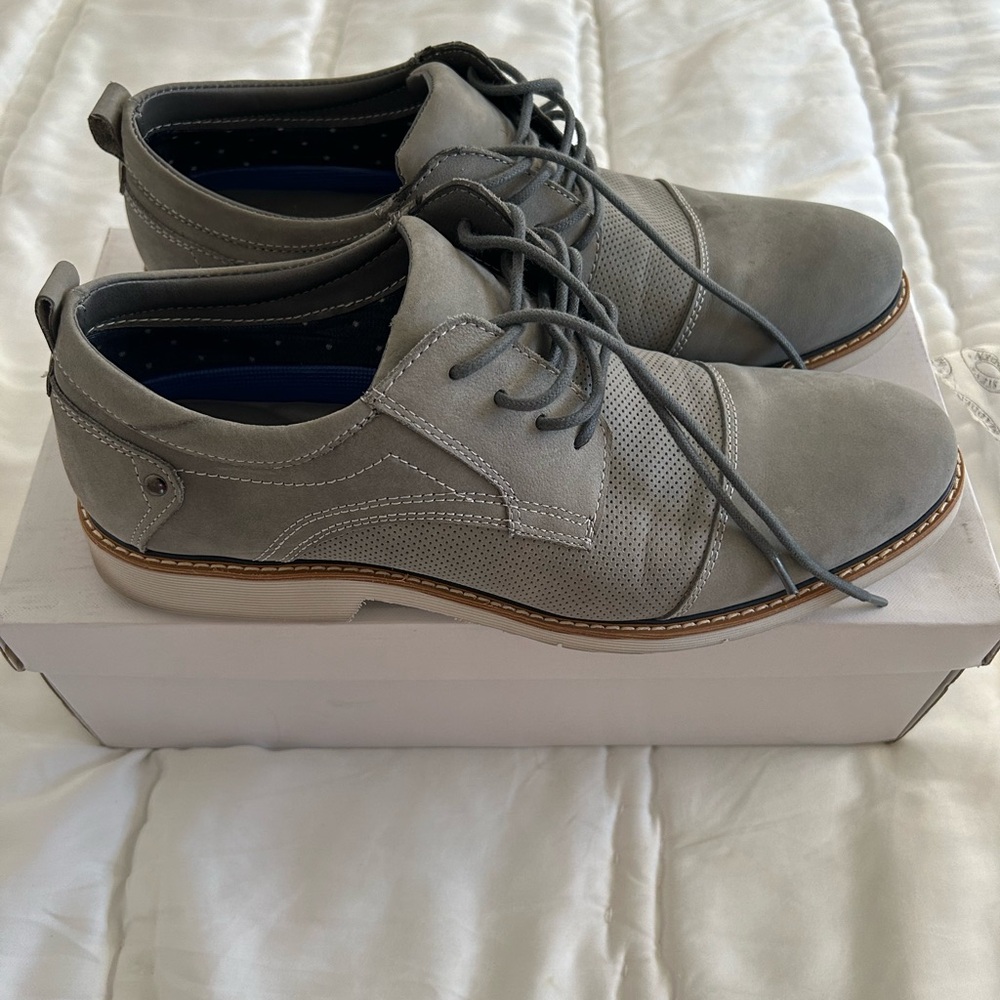 Steve Madden Men’s Grey Dress Shoes Men’s Sz 10 - Picture 5 of 7